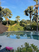 Piscine - la Palmeraie de Ngor - Hotel Yayeme