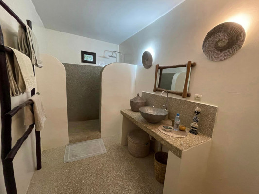 Salle d'eau - lodge la Palmeraie de Ngor - Sénégal